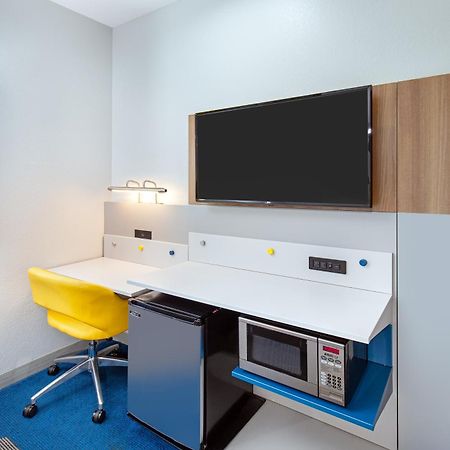 Microtel Inn & Suites Columbus North Exteriör bild