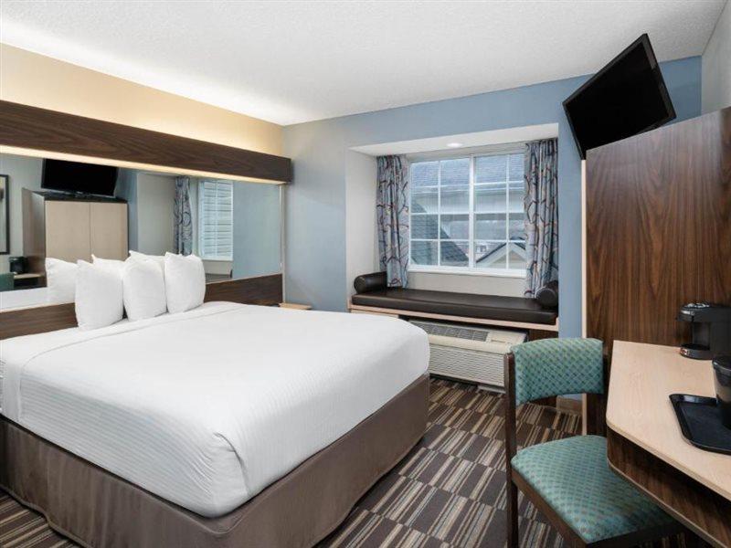 Microtel Inn & Suites Columbus North Exteriör bild