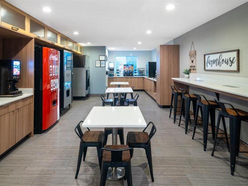 Microtel Inn & Suites Columbus North Exteriör bild