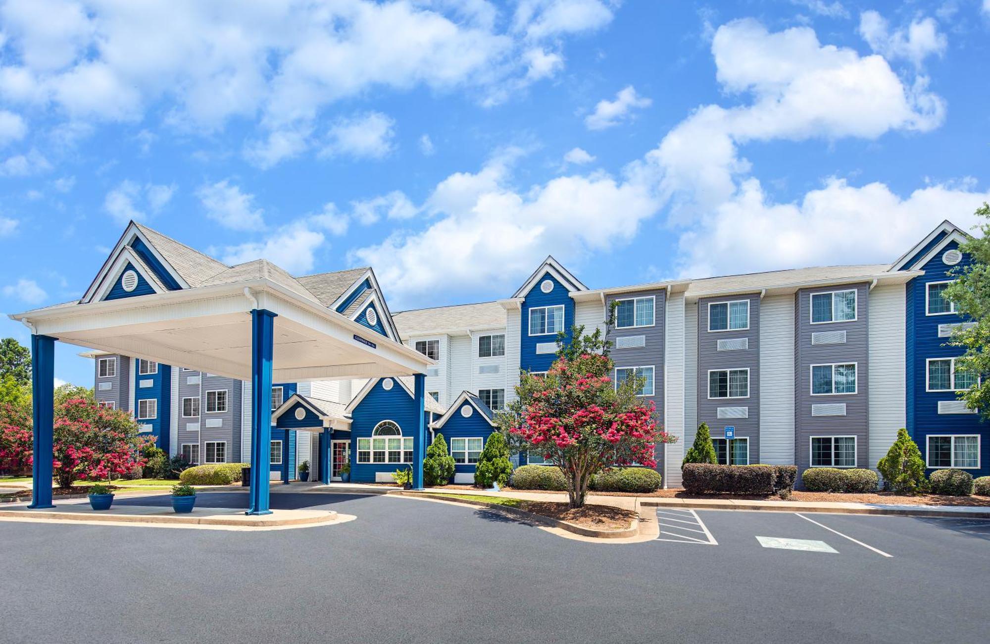 Microtel Inn & Suites Columbus North Exteriör bild
