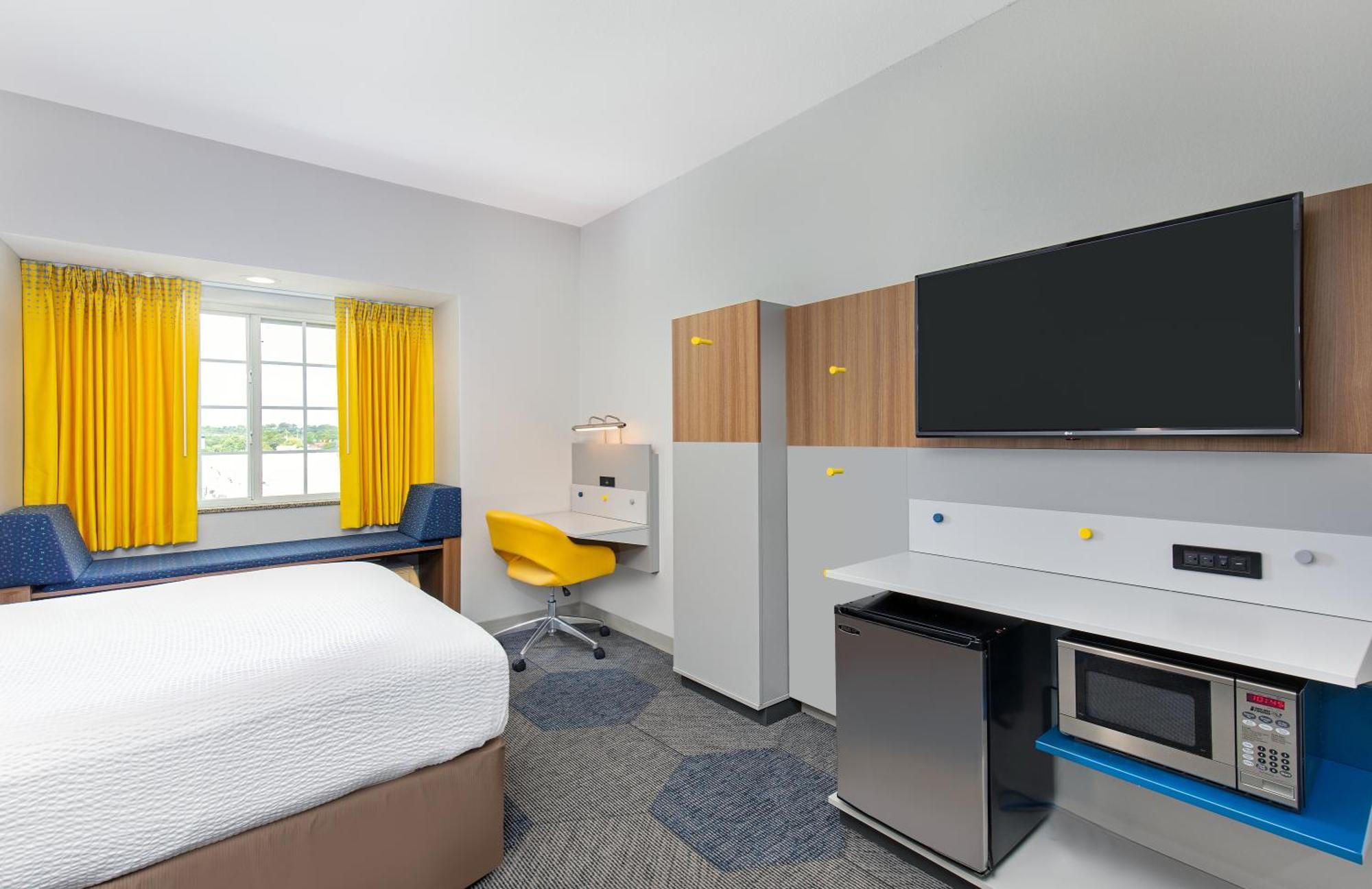 Microtel Inn & Suites Columbus North Exteriör bild