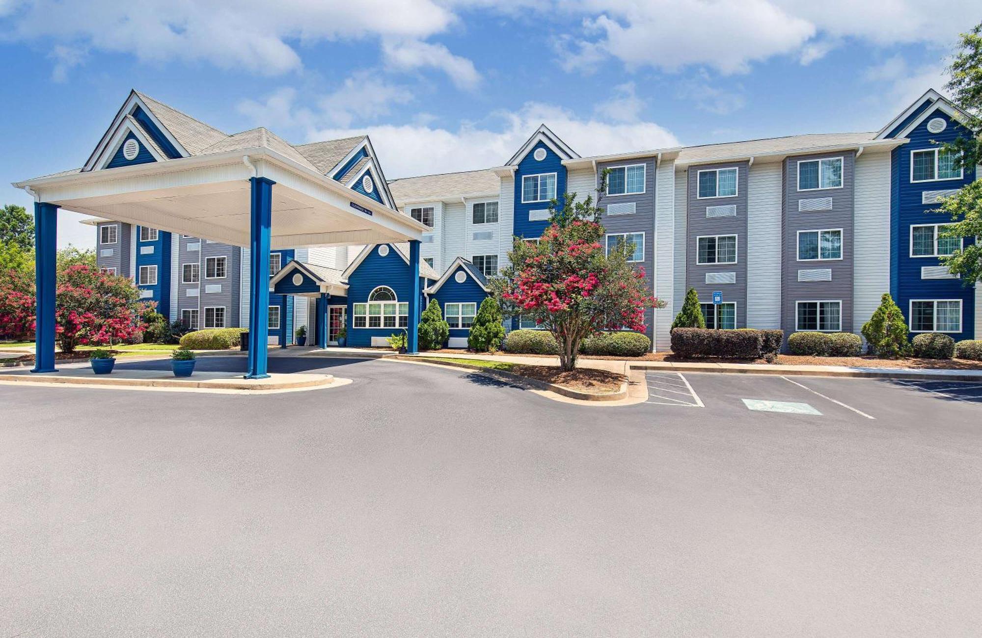 Microtel Inn & Suites Columbus North Exteriör bild